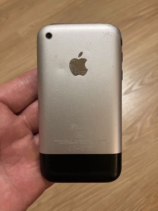 Iphone 2g 8 gb продам.