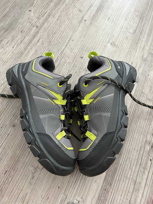 Новые трекинговые кроссовки Decathlon стелька 22,2 см