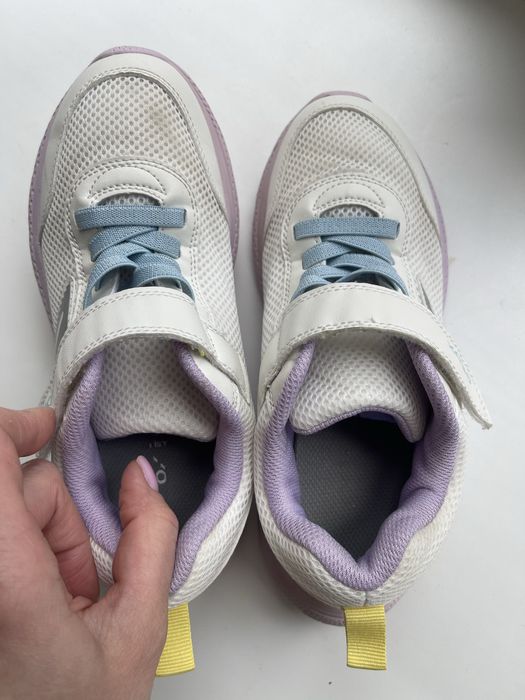 Кросівки на дівчинку Geox