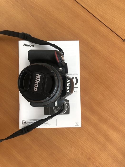 Nikon D3200 + cartao memoria + bolsa LOWEPRO + protetor lente