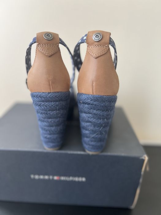 Босоніжки Tommy Hilfiger