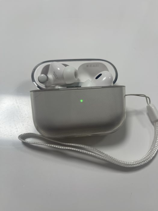 Безпровідні навушники AirPods Pro 2