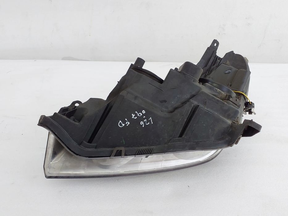 Ótica / farol direita OPEL Astra H Caravan Van (L70)