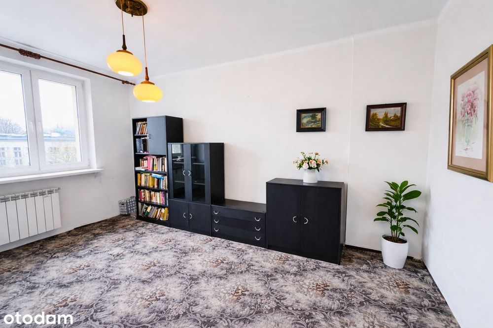 3 pokoje przy DTŚ/ balkon / niski blok