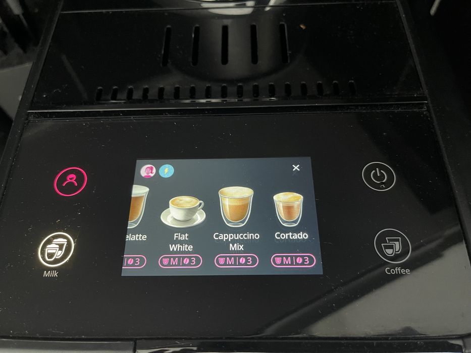 Ekspres DeLonghi Rivelia