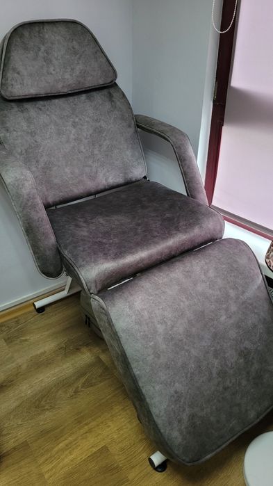Кушетка косметологічна