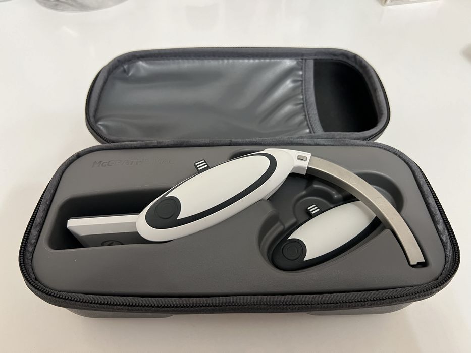 Відеоларингоскоп McGRATH™™ МАС (Medtronic)