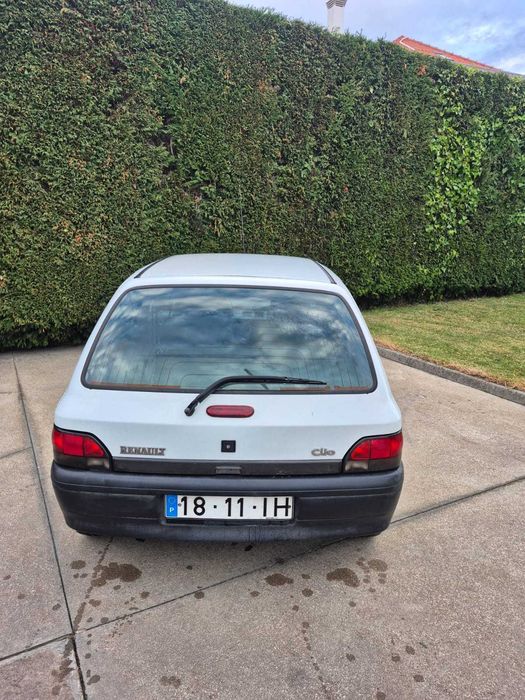 Renault Clio I 1.2i — photo 4