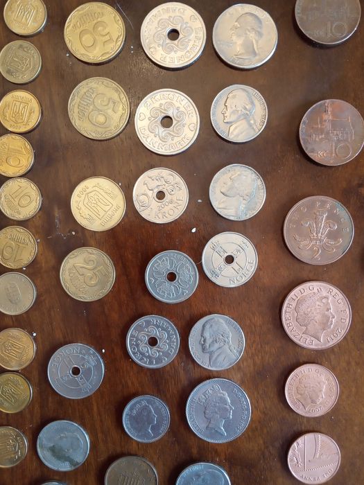 Monety różnorodne.