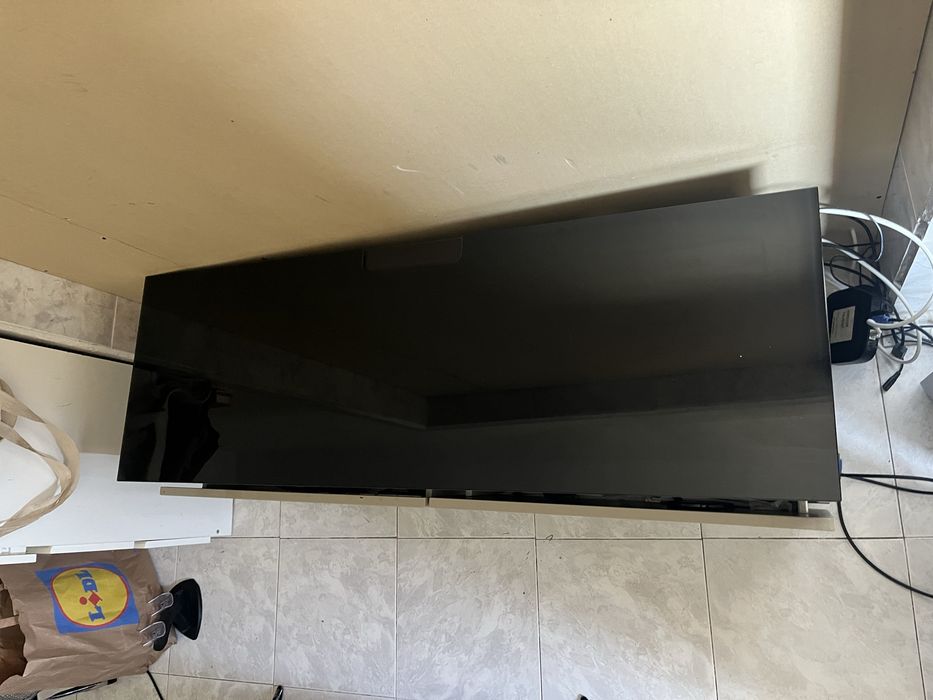 TV LG 50 polegadas + móvel de sala