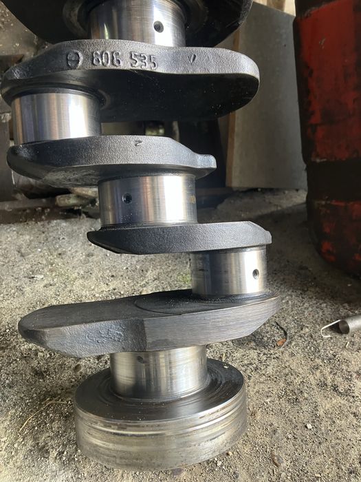 Wał korbowy oryginalny MF4 IMT