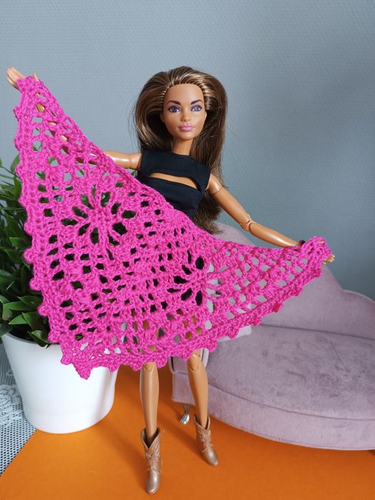 Chusta na szydełku dla lalki Barbie i Blythe