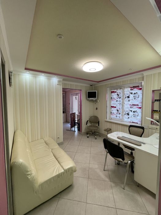 Оренда комерційного приміщення(масив Леваневський)