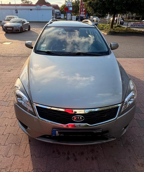 Kia Ceed Samochód osobowy Kia Ceed II ED (kombi) 1.6