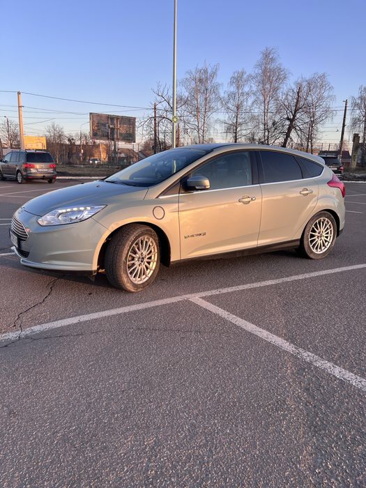Продам електричку Ford Focus Electric 2014