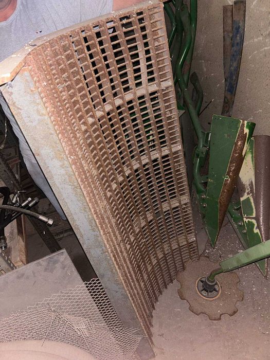 Klepisko do claas lexion 750.