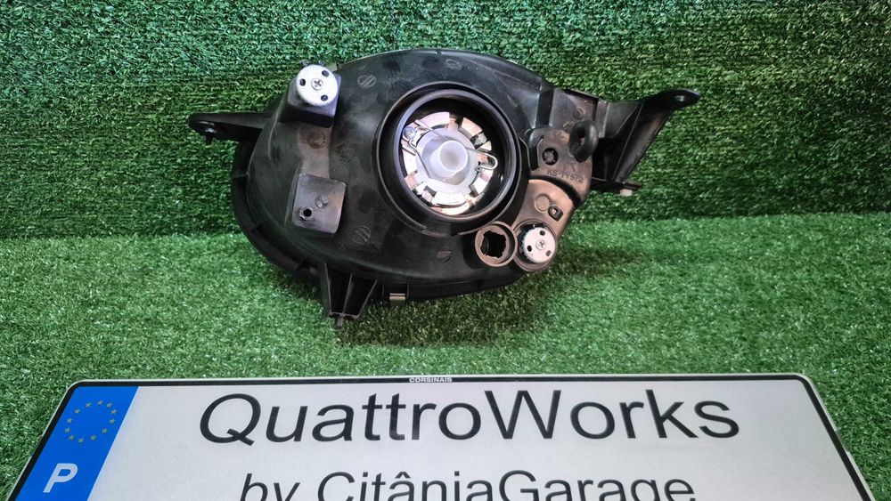 Otica Farol Direito Toyota Corolla E11 Hatchback 1997 a 2000 Ref. KS.TY572R NOVO