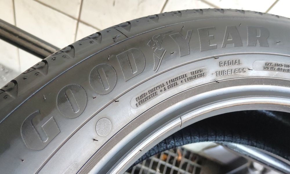 4x 195/60R18 Goodyear EfficientGrip Perf. 7,10mm 2025r A/A/70dB JAK NO