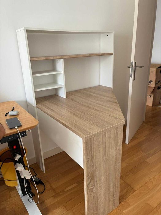 Corner Desk with Built-in Bookshelf64739476875267121