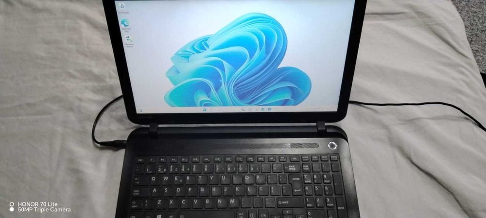 TOSHIBA C50 4gb de Ram, revisto e recondicionado