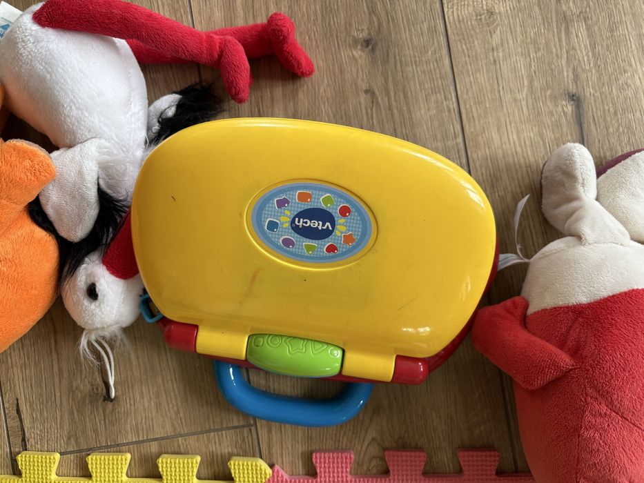 Zestaw zabawek z puzzlami z pianki i inne
