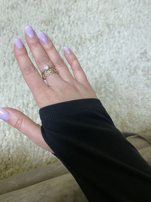 Чорний топ на застібці