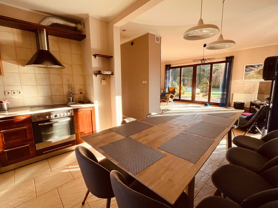 Cze Chill House - Dom na Kaszubach z sauną, jacuzzi i letnim basenem