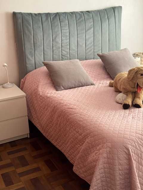 Quarto Contemporâneo em Madeira maciça