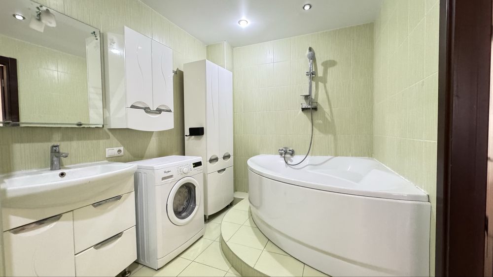 Продаж 3-к.кв 96,2 м.кв Екстер Олександри (Цвєтаєвої Марини) Деснян