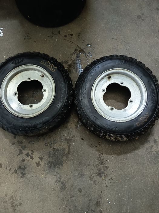 Jantes e pneus para kartcross e moto4