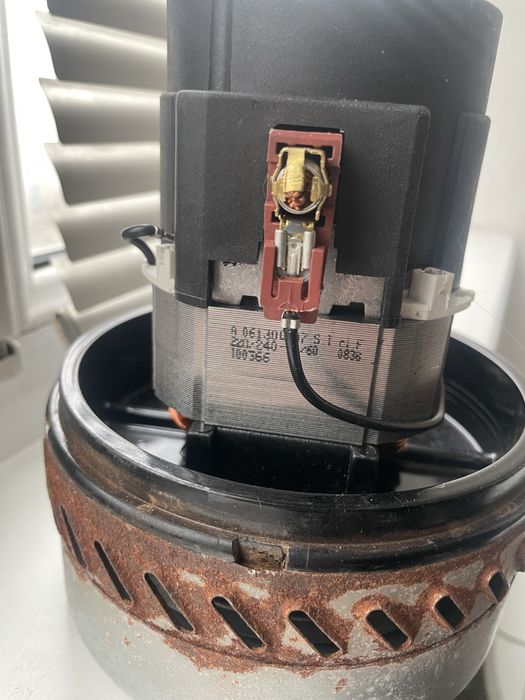 Электромотор пылесос моющий