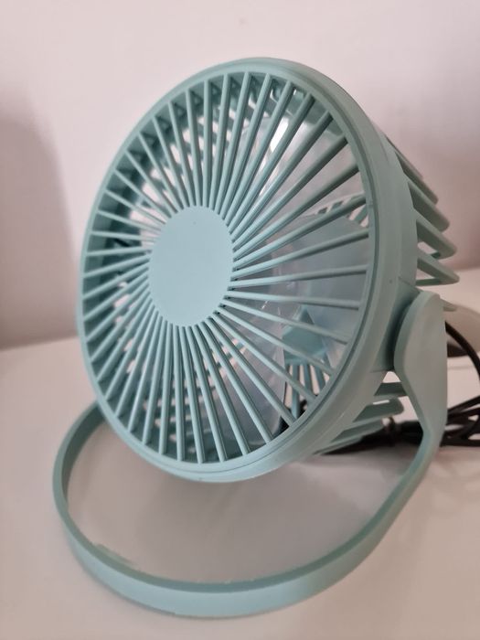 Ventoinha de mesa / secretaria azul claro