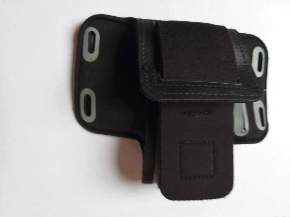 Braçadeira para transportar telemóvel