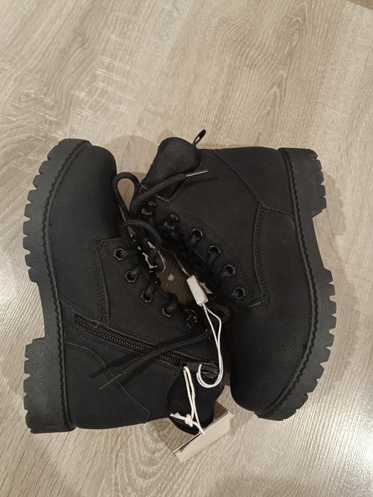 Buty botki trapery sztyblety 32 reserved ocieplane czarne