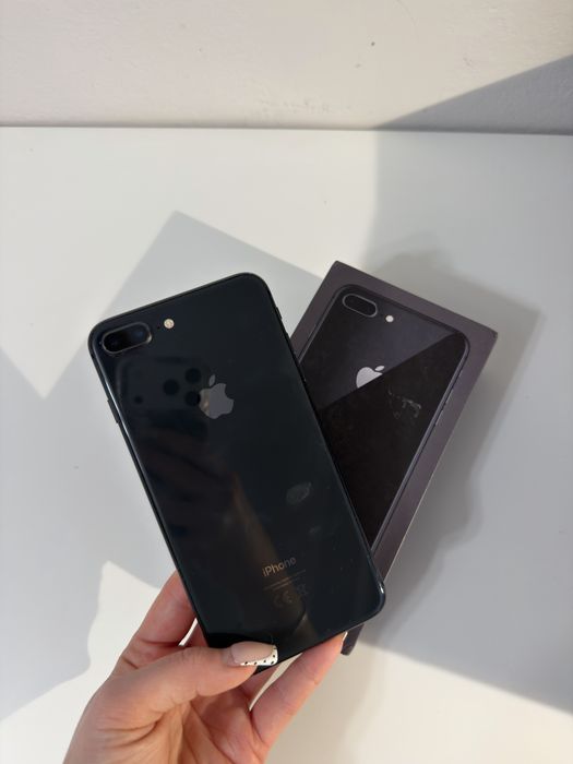 iPhone 8 plus space gray 64 gb stan idealny