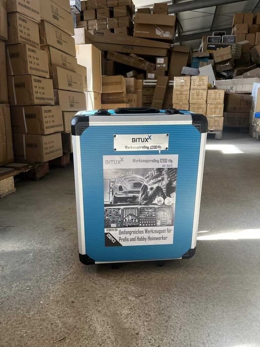 zestaw narzędzi 1200 el walizka na kółkach crv grzechotki klucze