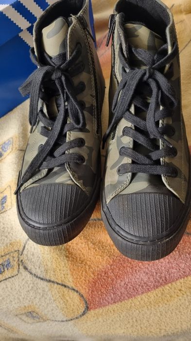 Wysokie trampki marki zara jak nowe