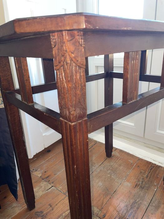 Mesa arte deco 70x49 e 75 altura