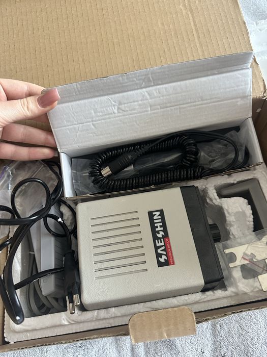 Набір для манікюру (фрезер + лампа)