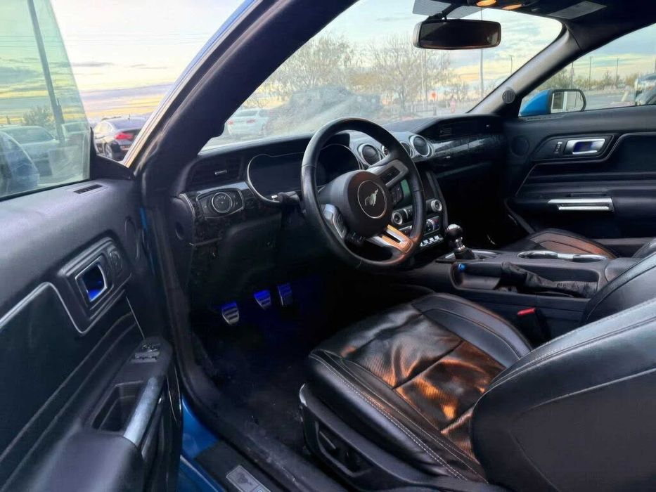 Ford Mustang GT Premium Coupe      2020