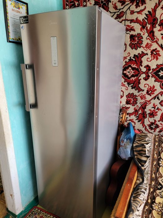 Морозильна камера Midea HS-312FWEN(ST)