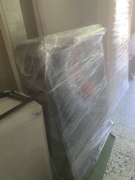 Cama sommier com colchao e cabeceira otimo estado