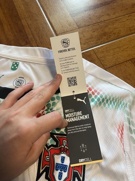T-shirt da Seleção Portugal + Caixa — Tamanho L