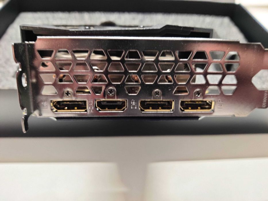 Gigabyte GeForce RTX 2070 Super Gaming OC 3X 8G