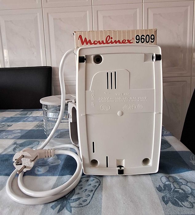 Cafeteira Moulinex modelo antigo