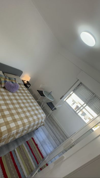 QUARTO familiar na Amadora mobiliado