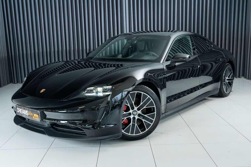 Porsche Taycan 4S