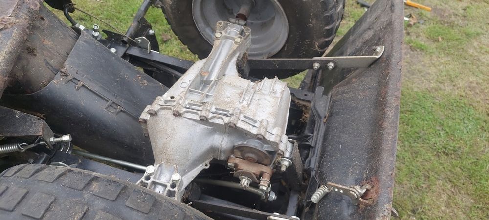 traktorek kosiarka skrzynia biegów hydro gear w bdb stanie jak nowa