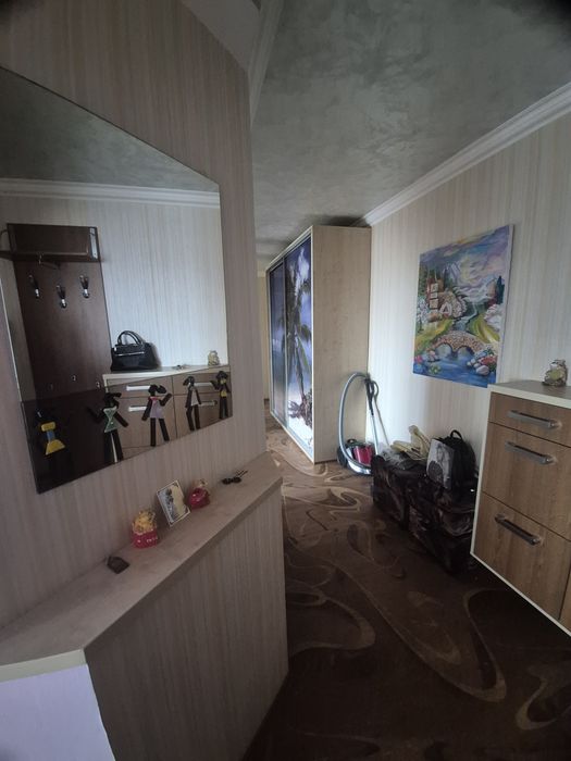 Продам  3 комнатную квартиру  в центре - Вид 3