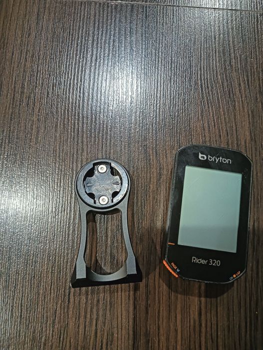Licznik rowerowy Bryton 320